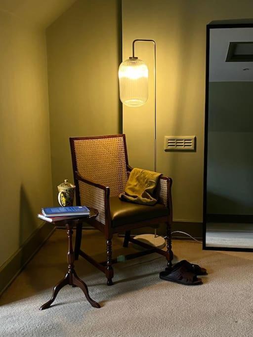 Three-Storey, Renovated 1890S Heritage Home In Spitalfields Market ลอนดอน ภายนอก รูปภาพ